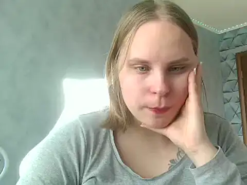 Snapshot of Thalia__Star chatting on February 2025 01:19:02 PM Thalia Star online show from February 2025 01:19:02 PM