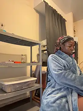 choclatepeaach online show from April 2026 12:34:01 PM