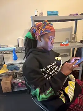 Snapshot of choclatepeaach chatting on October 2025 06:27:01 PM choclatepeaach online show from October 2025 06:27:01 PM