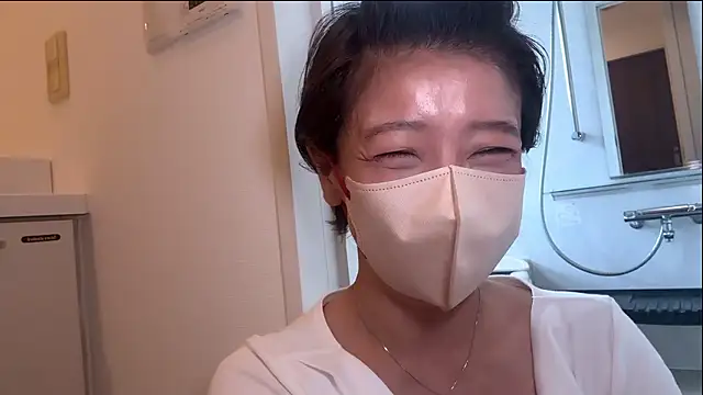 Risa 06 online show from October 2025 06:04:01 AM
