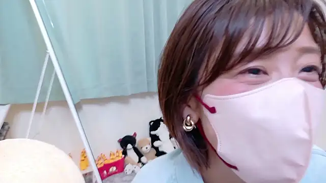 Snapshot of Risa_06 chatting on May 2026 12:52:01 PM Risa 06 online show from May 2026 12:52:01 PM
