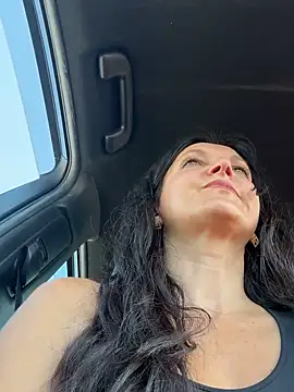 -OLYA- online show from October 2025 10:18:02 AM