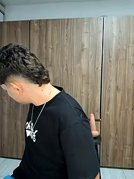 Snapshot of Lyam_ap chatting on September 2025 09:05:02 AM Lyam ap online show from September 2025 09:05:02 AM