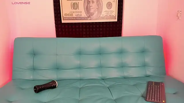 Snapshot of Lyam_ap chatting on October 2025 09:10:01 AM Lyam ap online show from October 2025 09:10:01 AM