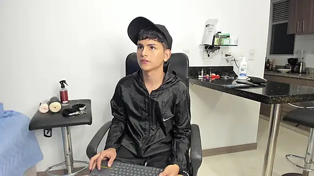 Snapshot of Lyam_ap chatting on January 2025 08:54:02 AM Lyam ap online show from January 2025 08:54:02 AM