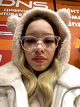 Snapshot of babydolll chatting on October 2025 12:02:01 PM babydolll online show from October 2025 12:02:01 PM