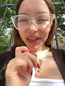 Snapshot of babydolll chatting on July 2026 01:07:02 PM babydolll online show from July 2026 01:07:02 PM