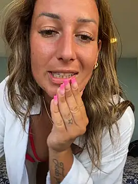 feetqueen96 online show from July 2026 04:13:01 PM