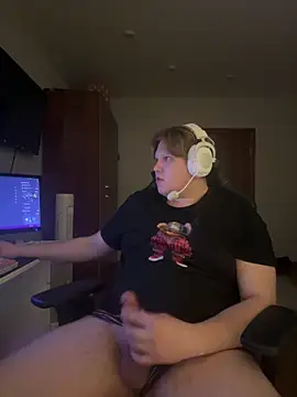 Snapshot of big_boy163 chatting on February 2026 06:07:02 PM big boy163 online show from February 2026 06:07:02 PM