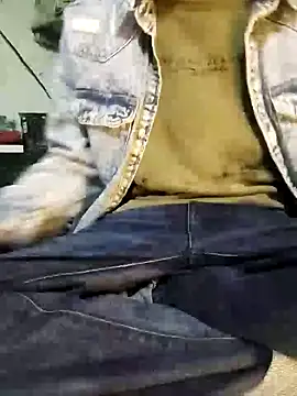 Snapshot of scmylife chatting on December 2024 05:08:01 PM scmylife online show from December 2024 05:08:01 PM