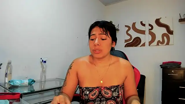 Caro kitty- online show from October 2025 12:31:02 PM