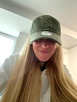 MazeSin online show from September 2025 05:31:01 AM