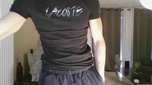 Snapshot of ApollonFit_x69 chatting on March 2025 11:10:01 AM ApollonFit x69 online show from March 2025 11:10:01 AM