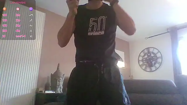 Snapshot of ApollonFit_x69 chatting on October 2025 04:29:02 PM ApollonFit x69 online show from October 2025 04:29:02 PM