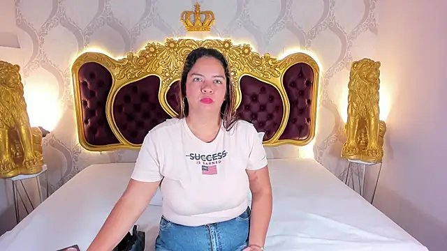 KendralHolson online show from December 2025 04:22:01 AM