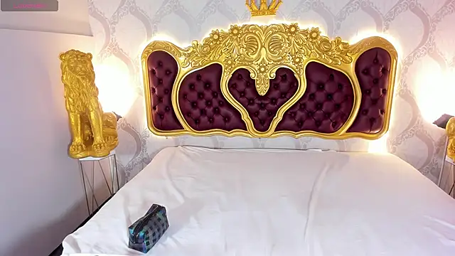 KendralHolson online show from December 2025 04:16:02 AM