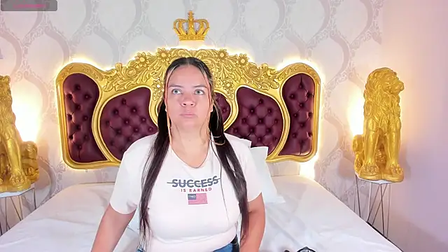 KendralHolson online show from October 2025 04:31:01 AM