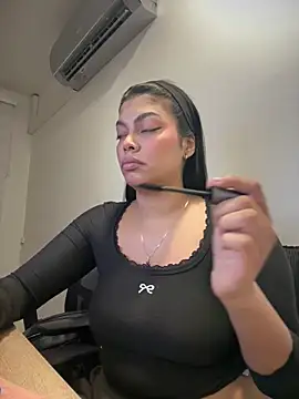 jennifer oliveira online show from December 2025 09:14:01 AM