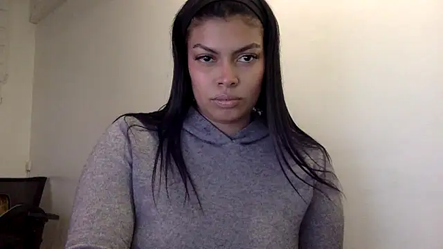 jennifer oliveira online show from September 2025 04:44:01 AM