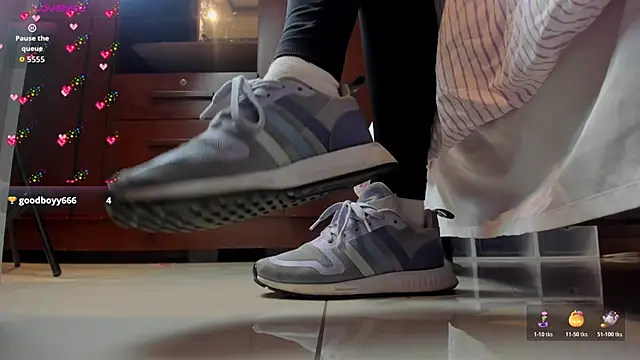 sherilkwang19tv online show from October 2025 11:36:02 PM