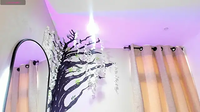 ebbafernandez  online show from November 2025 12:20:01 PM