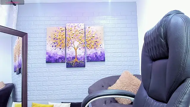 Snapshot of ebbafernandez_ chatting on October 2025 12:13:02 PM ebbafernandez online show from October 2025 12:13:02 PM