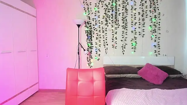 Miss Elsa  online show from September 2025 07:37:02 AM