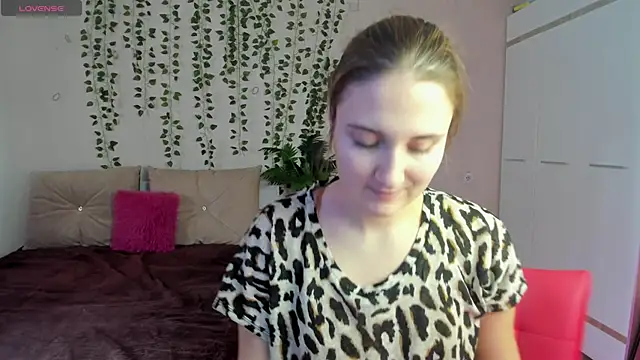 Miss Elsa  online show from November 2025 06:12:01 AM