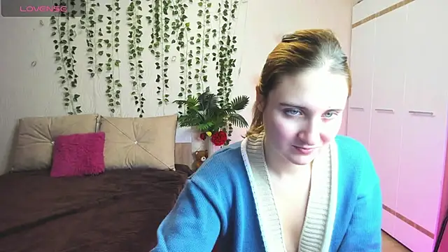 Miss Elsa  online show from December 2025 02:12:01 AM