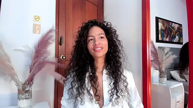 AntonellaHall  online show from May 2026 06:38:01 PM