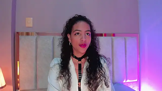 AntonellaHall  online show from November 2025 11:47:02 AM