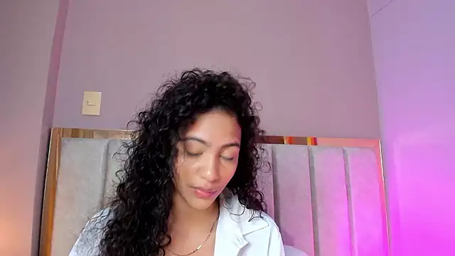 AntonellaHall  online show from January 2026 12:20:01 PM