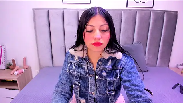 Emmy-Turnner online show from October 2025 12:15:02 PM