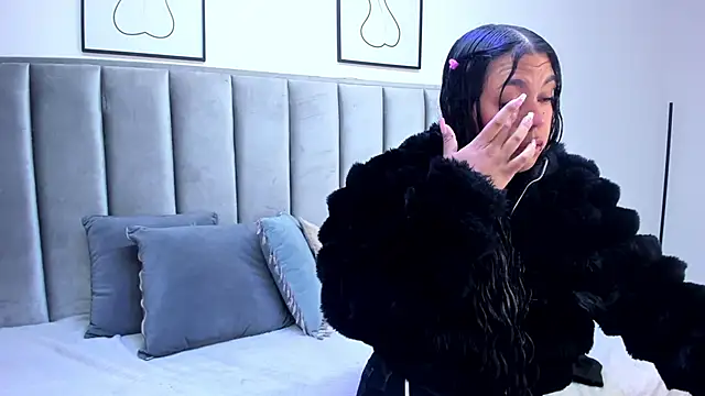 Laiia Page online show from October 2025 11:53:01 AM