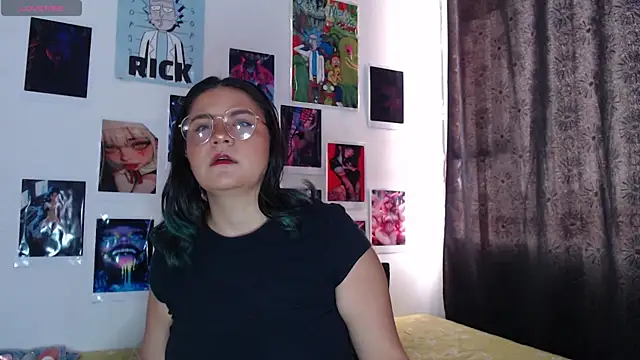 gigiqueen 18 online show from July 2026 04:22:02 PM