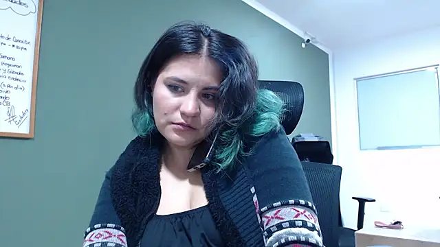 gigiqueen 18 online show from March 2026 11:55:01 PM