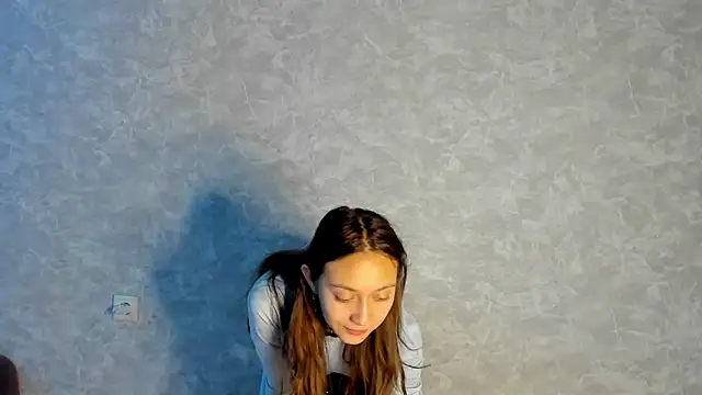 Snapshot of EllaSky_xoxo chatting on October 2025 04:18:02 PM EllaSky xoxo online show from October 2025 04:18:02 PM