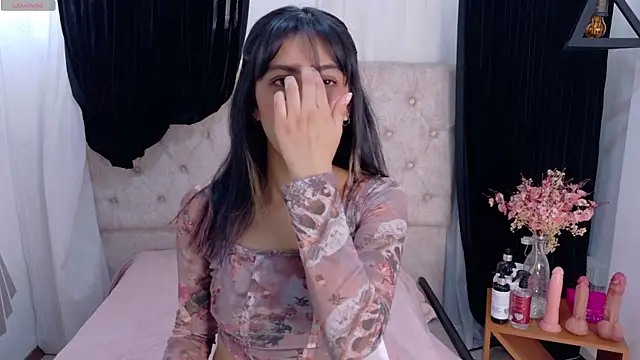 Alyssa jones online show from February 2026 01:43:01 PM