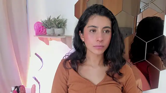 Alyssa jones online show from February 2026 02:18:02 PM