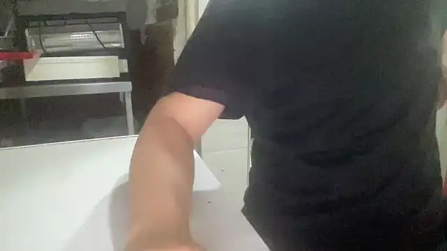 alarasissy online show from September 2025 07:05:01 PM