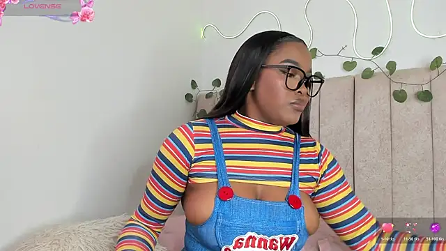 Snapshot of Kaseydelvey chatting on October 2025 09:38:01 PM Kaseydelvey online show from October 2025 09:38:01 PM