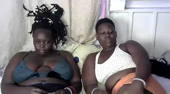 Kellyprettyfavourite1 online show from December 2024 10:03:01 AM