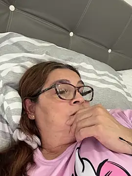 Snapshot of AntonellaAlondra4 chatting on February 2026 01:55:01 PM AntonellaAlondra4 online show from February 2026 01:55:01 PM