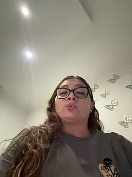 Snapshot of AntonellaAlondra4 chatting on May 2026 02:28:02 AM AntonellaAlondra4 online show from May 2026 02:28:02 AM
