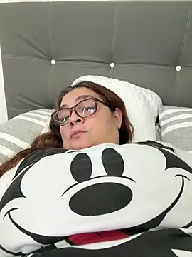 Snapshot of AntonellaAlondra4 chatting on February 2026 12:48:02 PM AntonellaAlondra4 online show from February 2026 12:48:02 PM