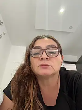 AntonellaAlondra4 online show from April 2026 05:18:01 PM