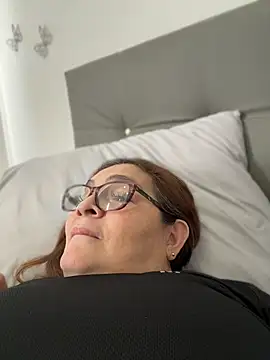 AntonellaAlondra4 online show from April 2026 02:01:02 PM