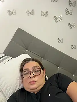 Snapshot of AntonellaAlondra4 chatting on April 2026 02:57:01 PM AntonellaAlondra4 online show from April 2026 02:57:01 PM