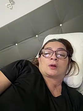 Snapshot of AntonellaAlondra4 chatting on February 2026 03:15:01 AM AntonellaAlondra4 online show from February 2026 03:15:01 AM