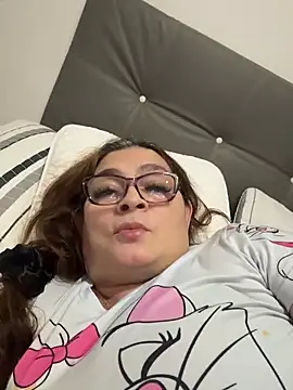 Snapshot of AntonellaAlondra4 chatting on April 2026 02:47:01 AM AntonellaAlondra4 online show from April 2026 02:47:01 AM